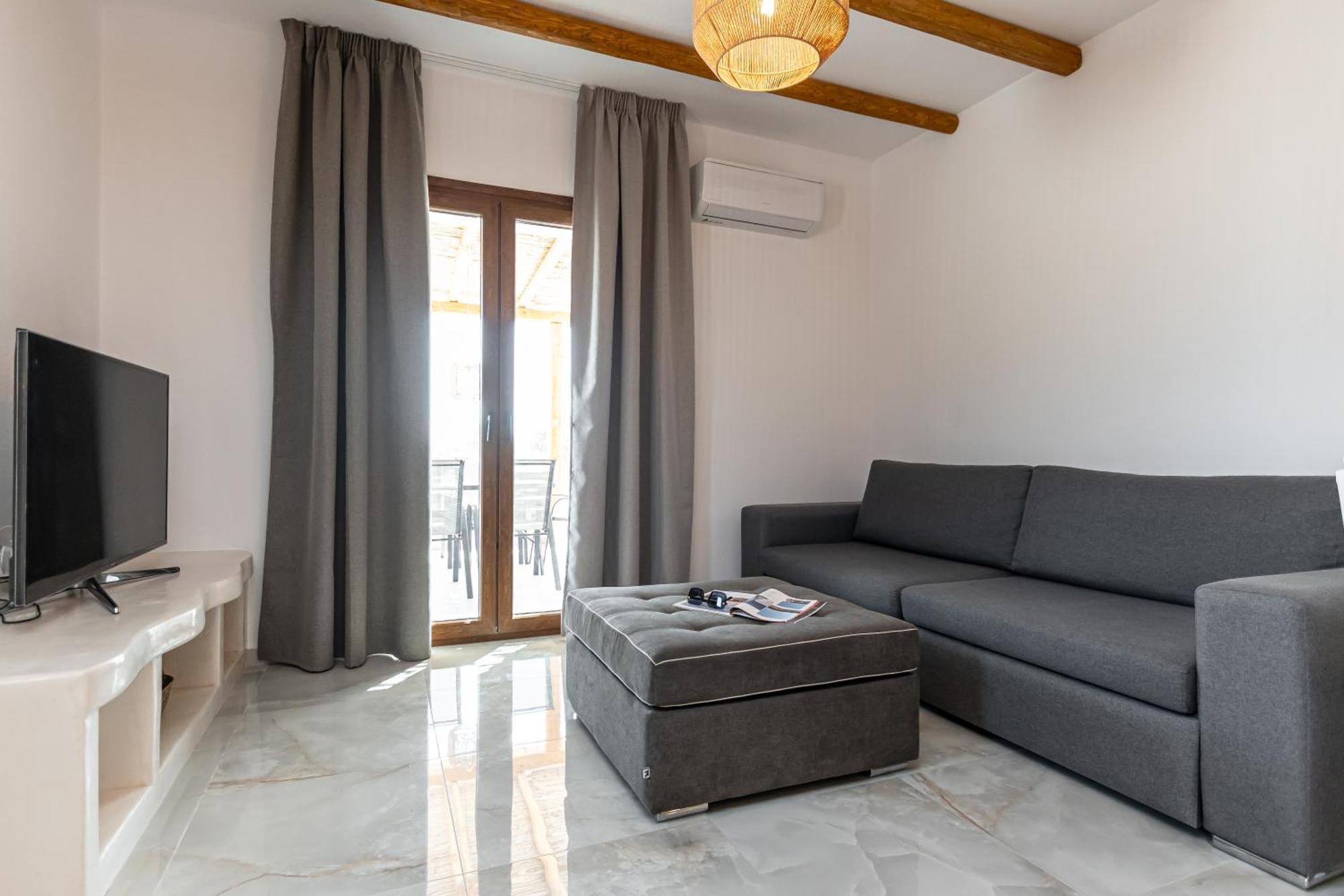 Naxos Beachwalk Villa Plaka Maragkas Exterior foto
